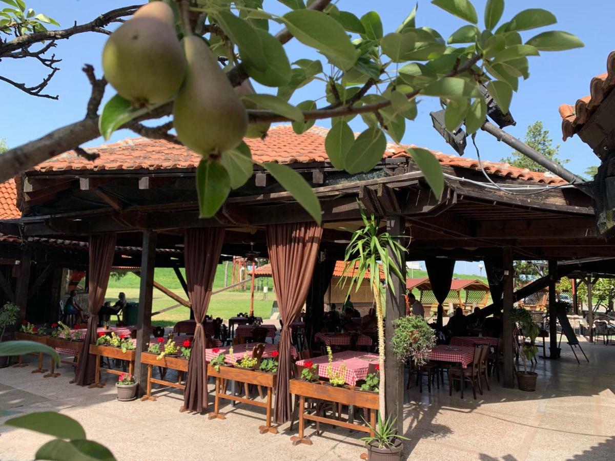 Stari Hrast Motel